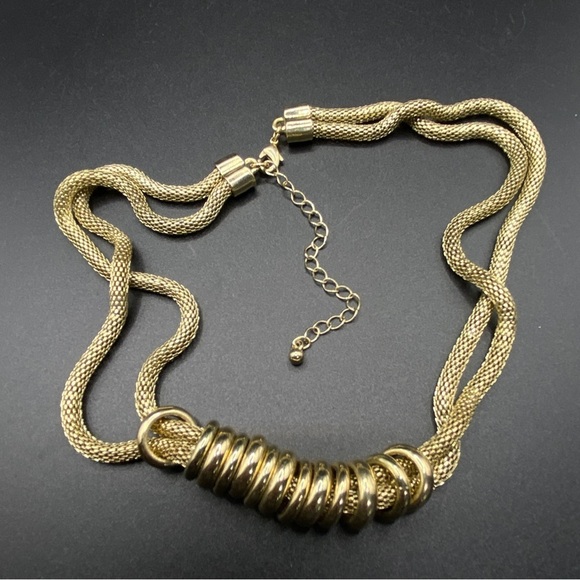 Mesh Chain With Gold Rings Double Strand Statement Necklace - Picture 2 of 9
